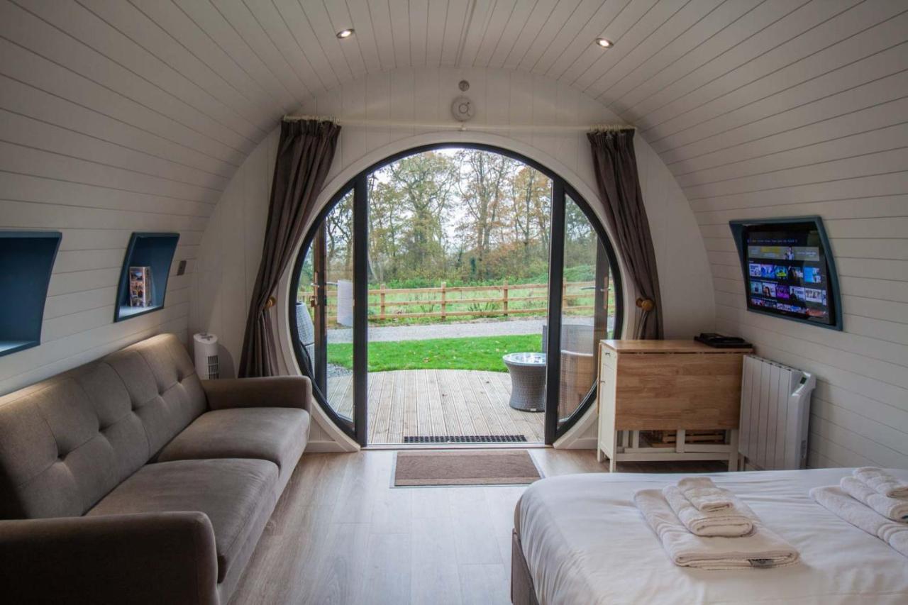 High Oaks Grange - Glamping Hotel Pickering Exterior photo