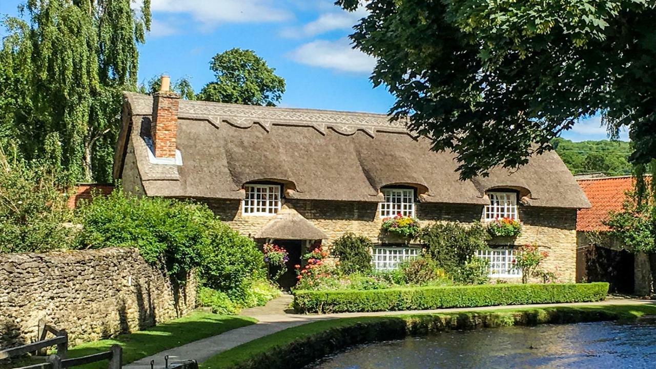 High Oaks Grange - Glamping Hotel Pickering Exterior photo